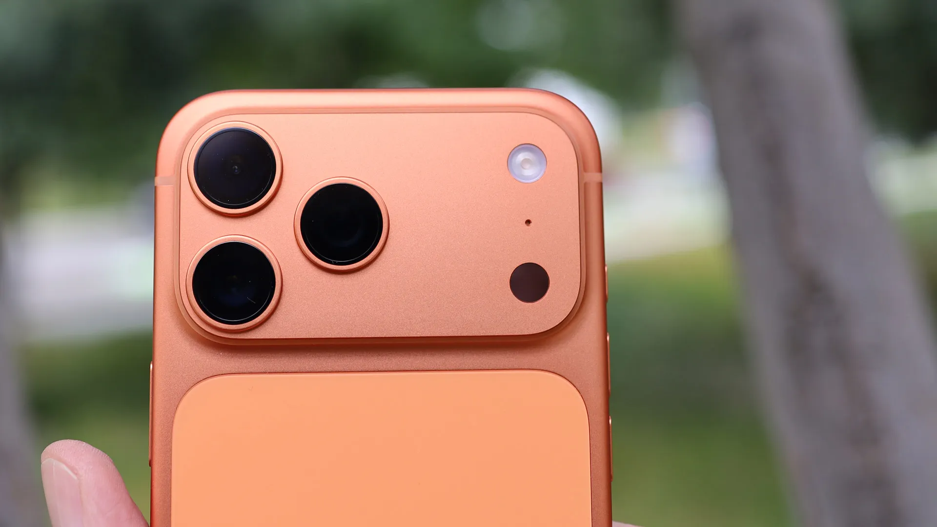 iPhone 17 Pro и 17 Pro Max подешевели. Какие еще смартфоны Apple скинули в цене в июне?