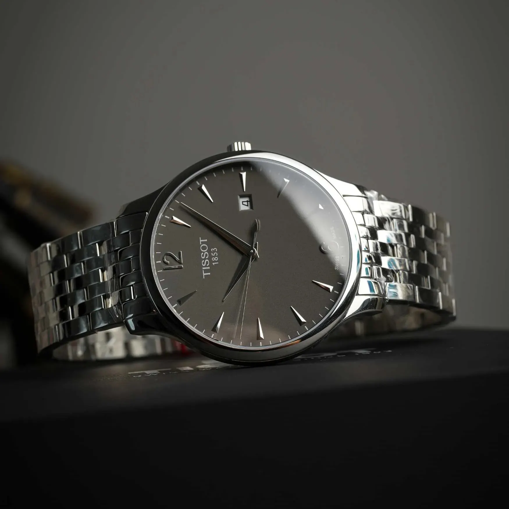 6 стальных мужских часов до 25 тысяч. От японской классики Casio до швейцарских Tissot
