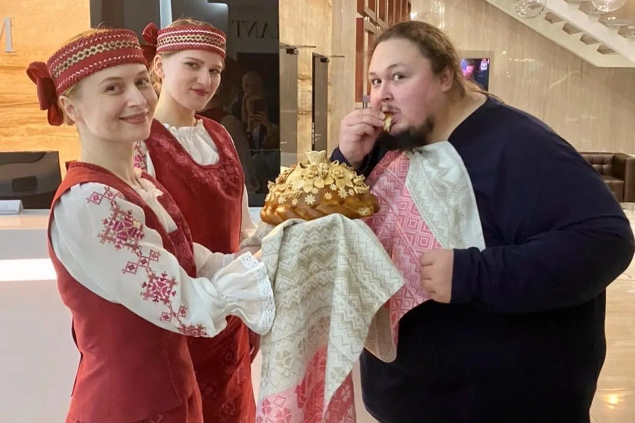 Сын Никаса Сафронова похудел на 170 килограммов. Как сейчас выглядит Лука Затравкин?