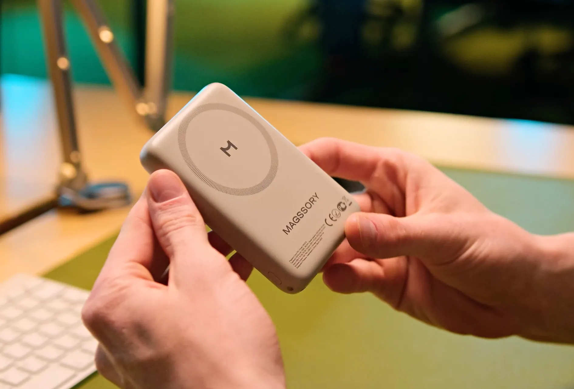 5 практичных аксессуаров для iPhone, о которых вы не знали. Самые полезные находки за адекватные деньги