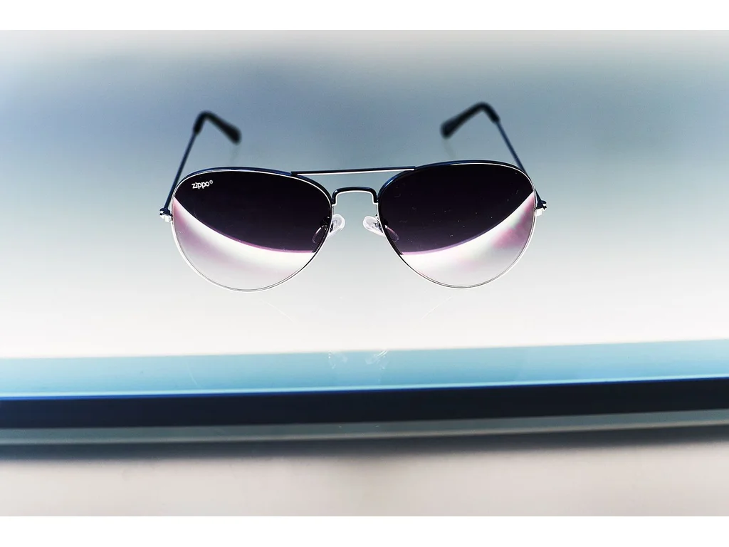 Про Ray-Ban можно забыть. Стильные солнцезащитные очки-авиаторы Zippo сливают за 2 тысячи
