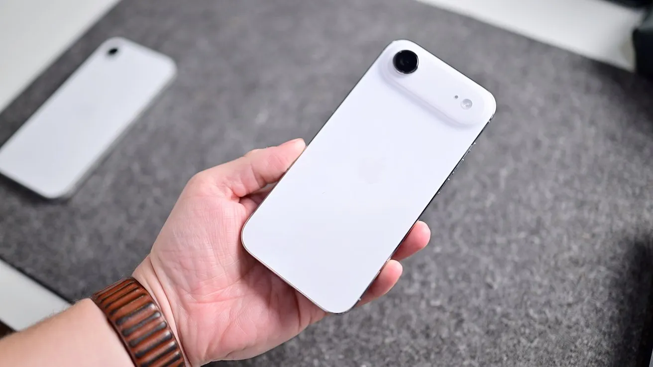 Apple решит главную проблему iPhone Air