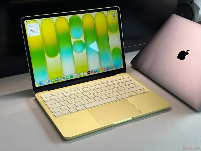 MacBook Neo