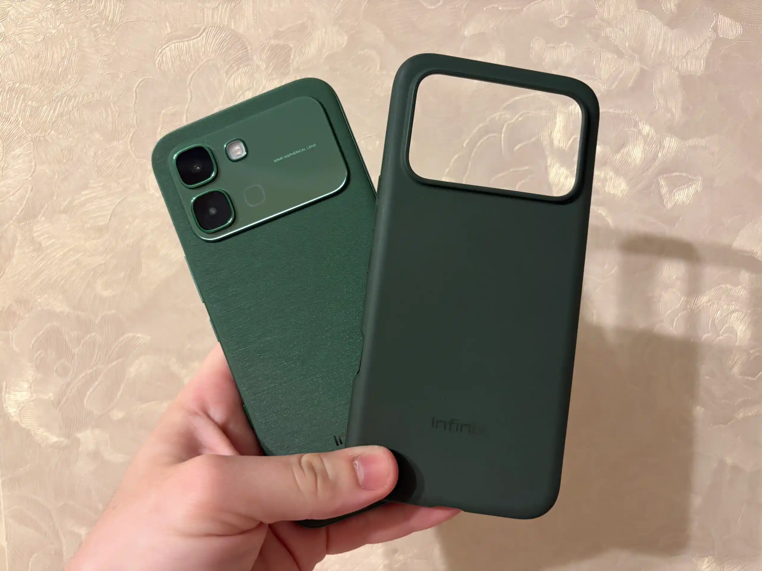 Смартфон Infinix Note Edge