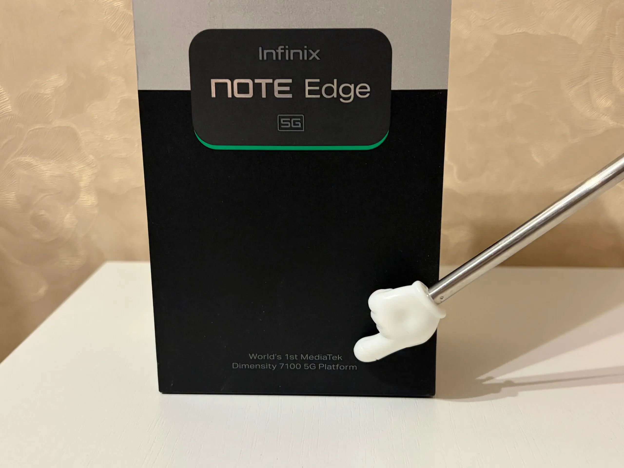 Смартфон Infinix Note Edge