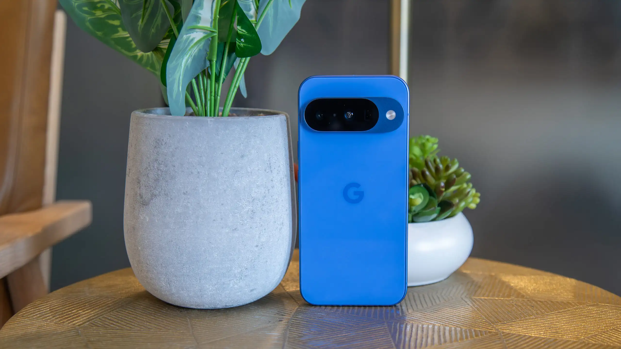 Срочно хватаем Google Pixel 10. Хитовый компактный флагман рухнул в цене 