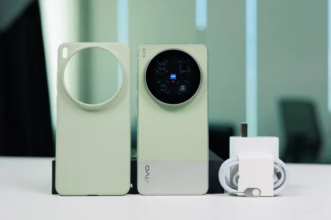 Vivo X300 Ultra