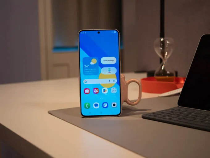 Samsung Galaxy S25 FE 