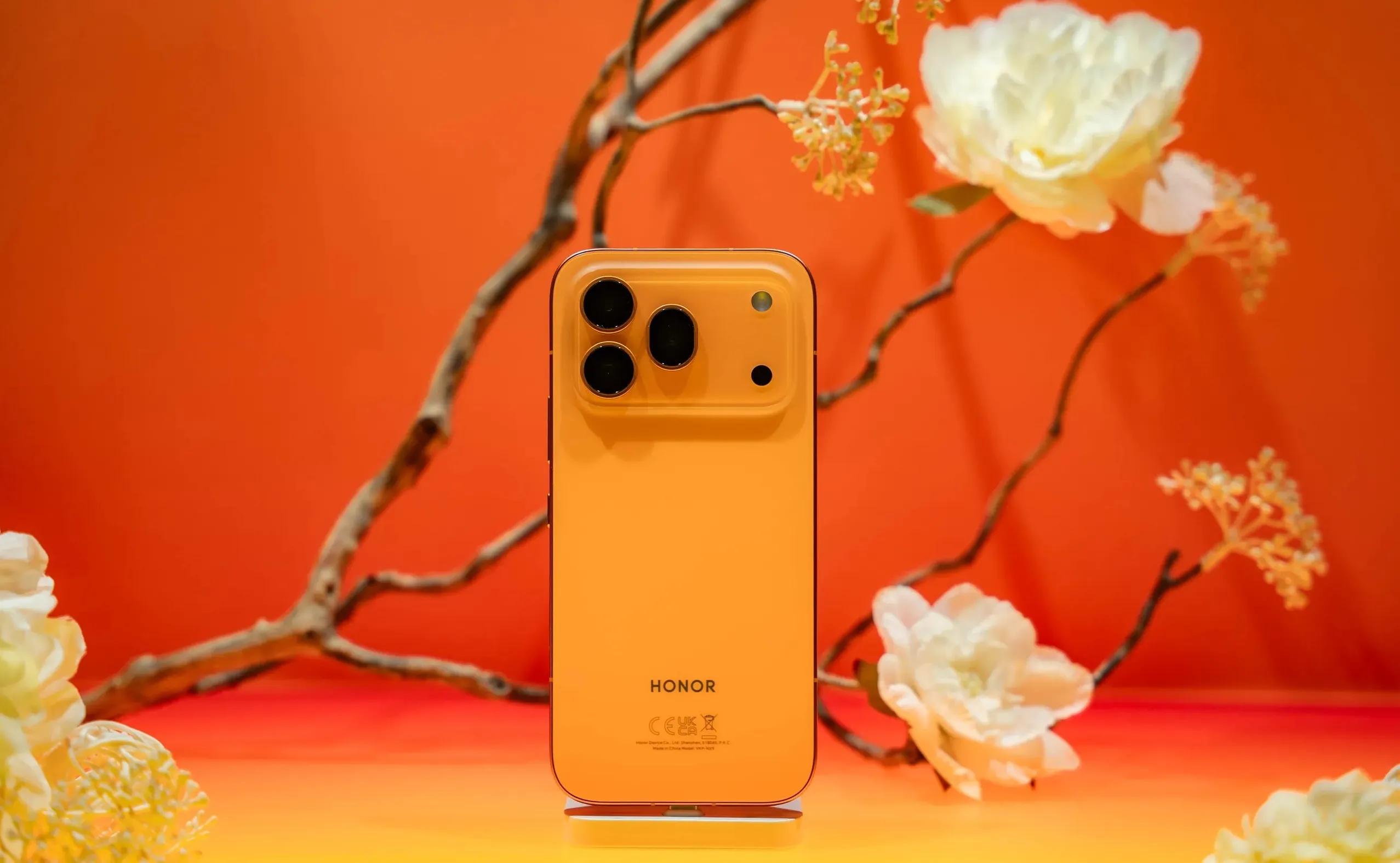 Honor 600 Pro рухнул в цене. Это главный субфлагман 2026 года 
