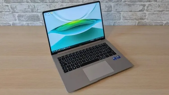 Honor MagicBook Pro 14