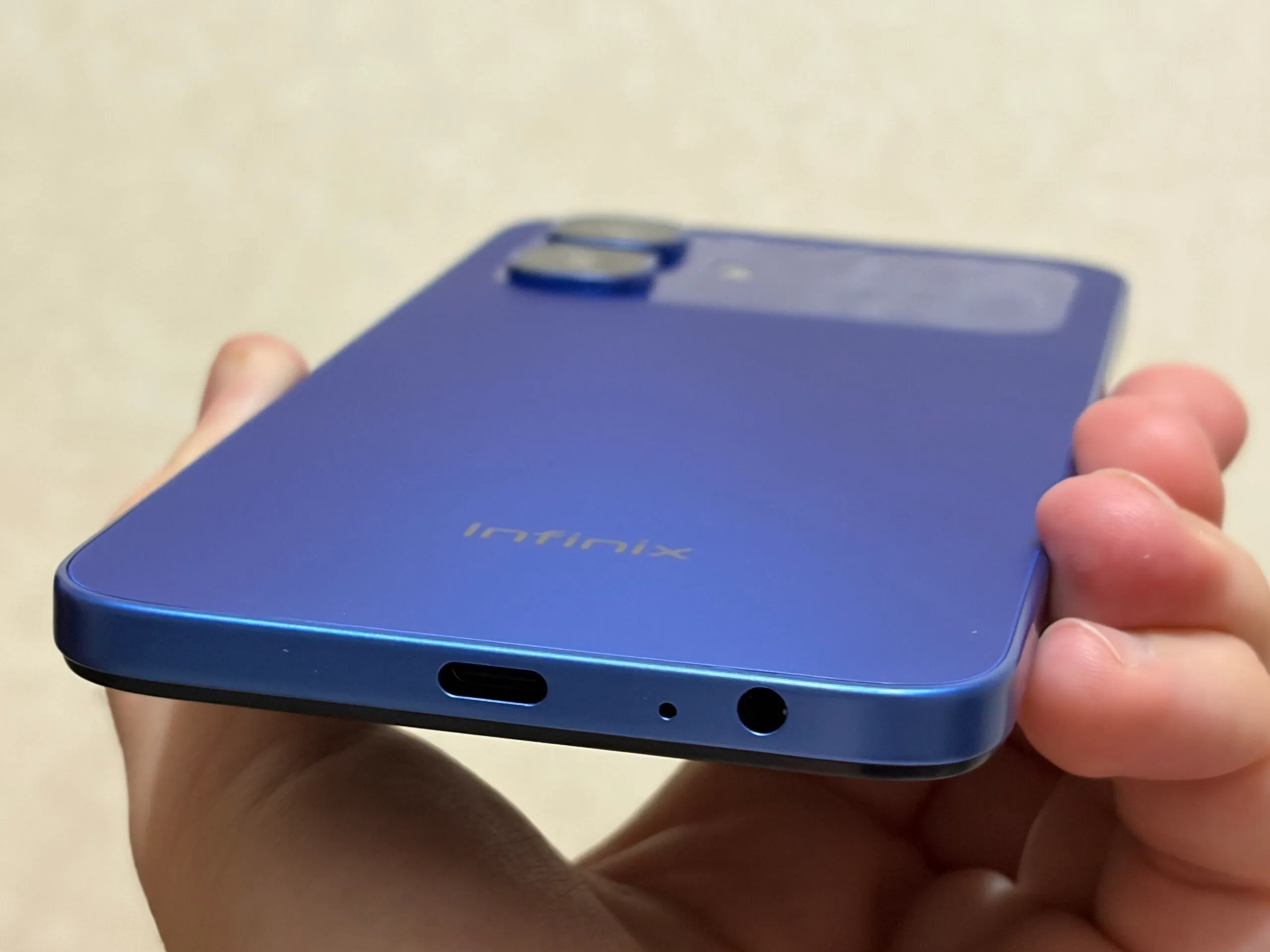 Смартфон Infinix Smart 20