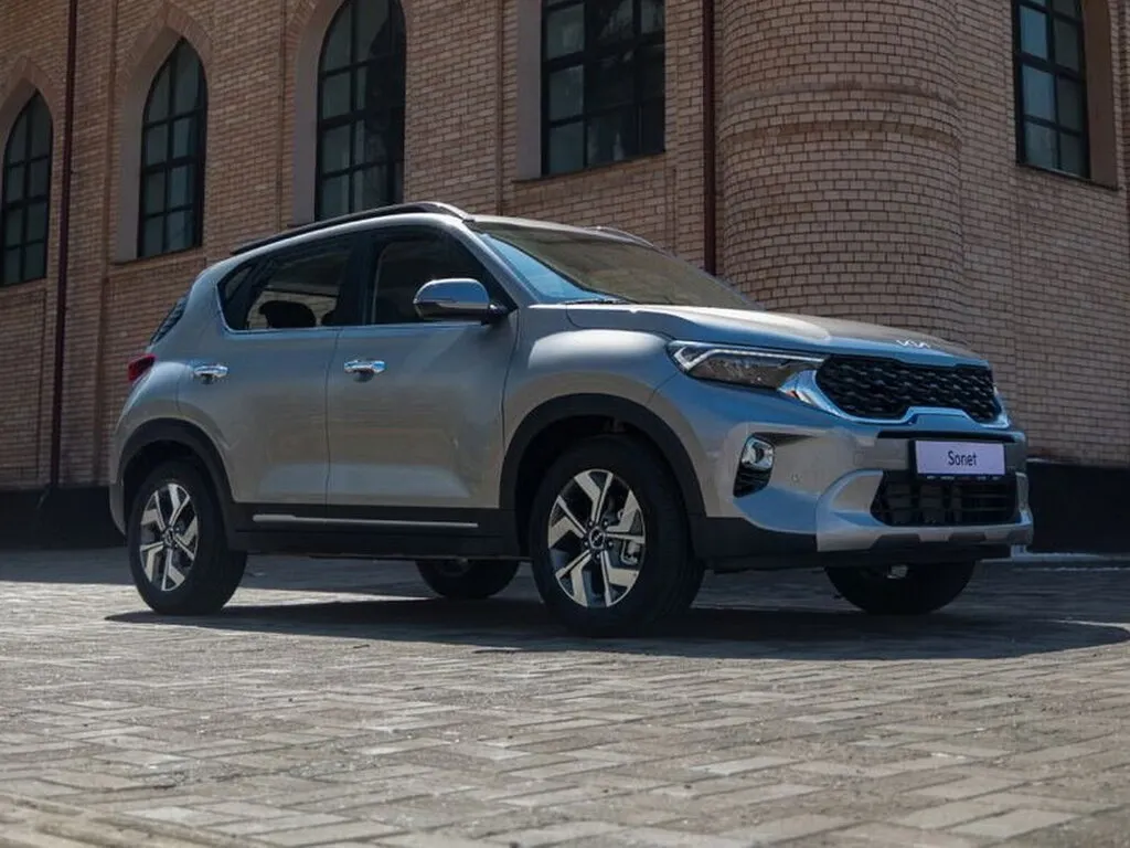 В России появился компактный кроссовер Kia. Он дешевле многих китайцев
