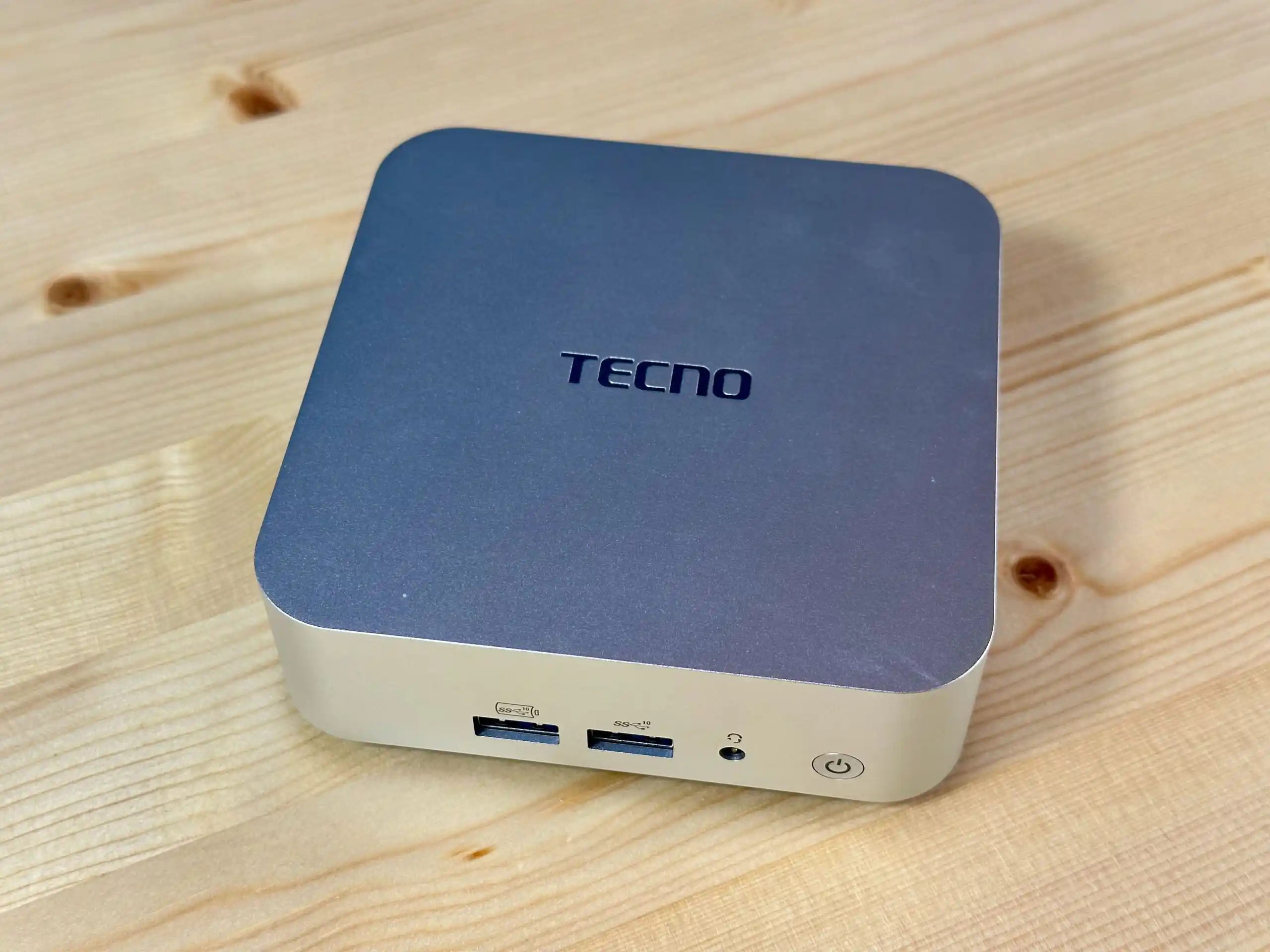 Мы протестировали Tecno M1 – неттоп размером с ТВ-приставку. У него шустрый процессор, легальная Windows и доступный прайс