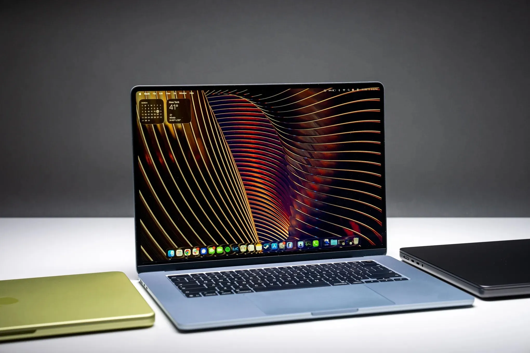 Почти все MacBook подорожали в России. Какой компьютер выбрать в августе 2026 года?