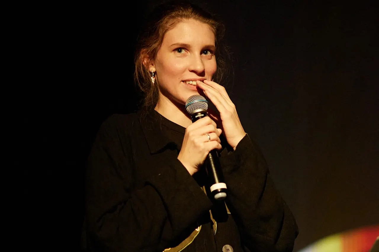 Анна Виленская глупо оправдалась за плохие лекции. Она просто забила на ошибки