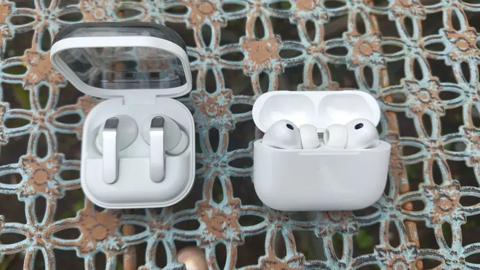 AirPods 5 стоят бешеных денег. Вот 5 моделей, которые можно взять вместо них
