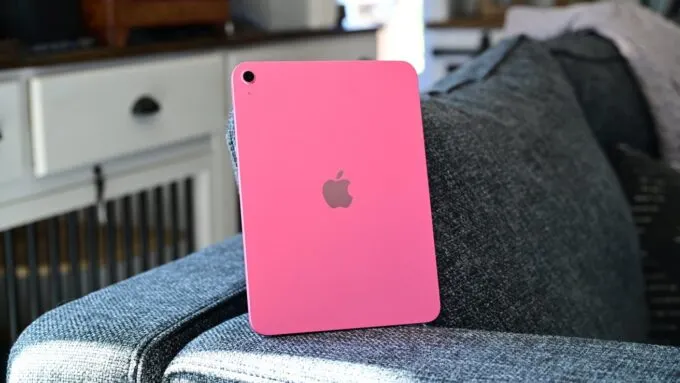 iPad (2025)