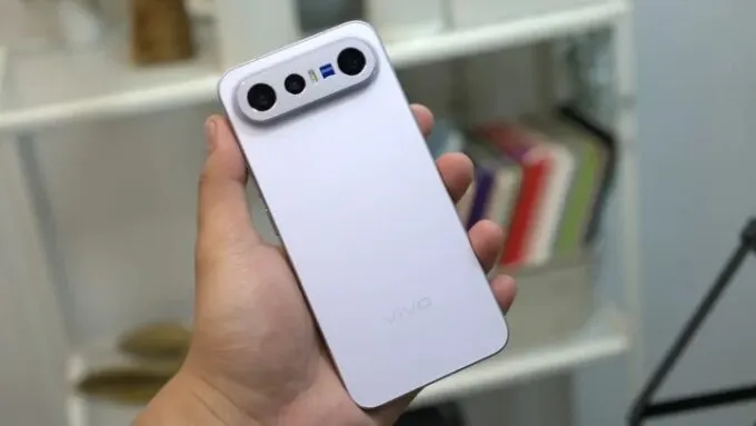 Vivo X300 FE