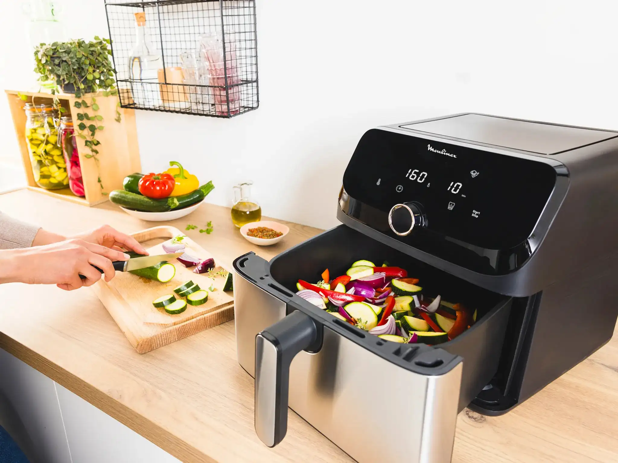 3 гаджета Tefal прокачивают кухню на максимум. Можно брать сразу все