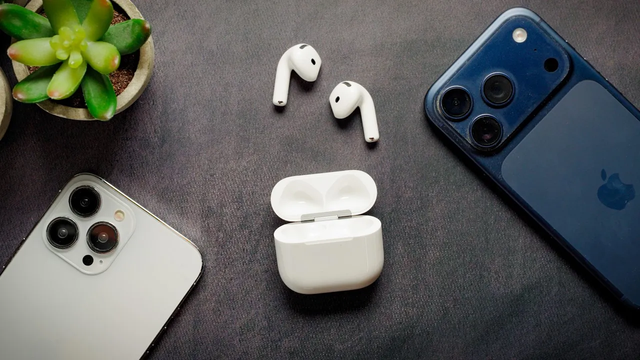 AirPods 5 только вышли, а их уже сливают по минимальной цене в России