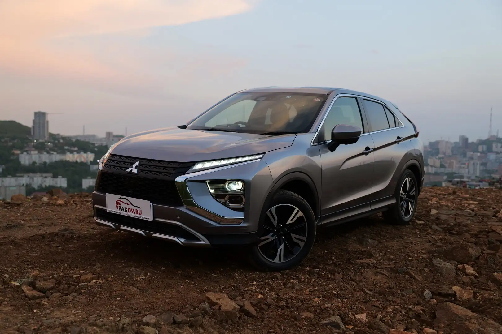 Японский кроссовер Mitsubishi назвали лучшей альтернативой китайцам. Он продается в России за адекватные деньги