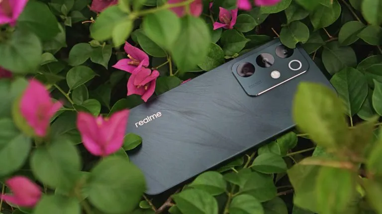 Яркий экран и бешеная автономность. Чем хорош Realme C85 Pro? 