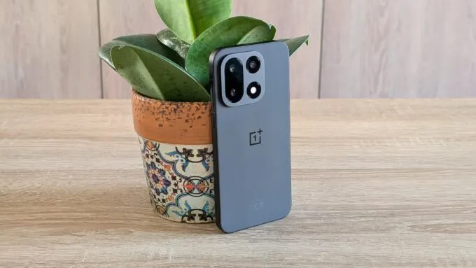OnePlus 15