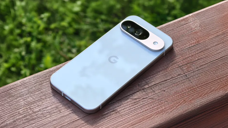 Google Pixel 9 здорово подешевел. Стоит ли покупать его в 2026 году?