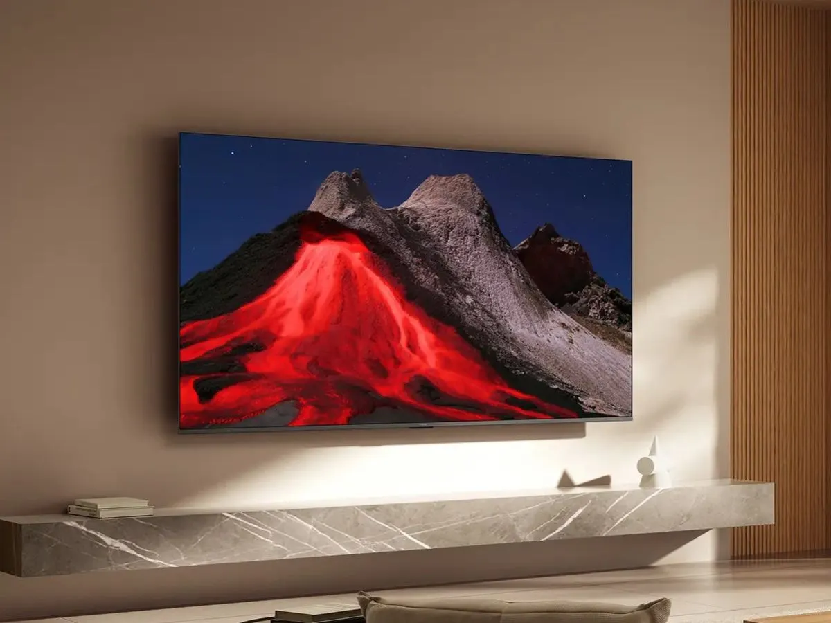 Срочно хватаем 4K QLED-телевизор Xiaomi за гроши. У него безрамочный корпус и Google TV