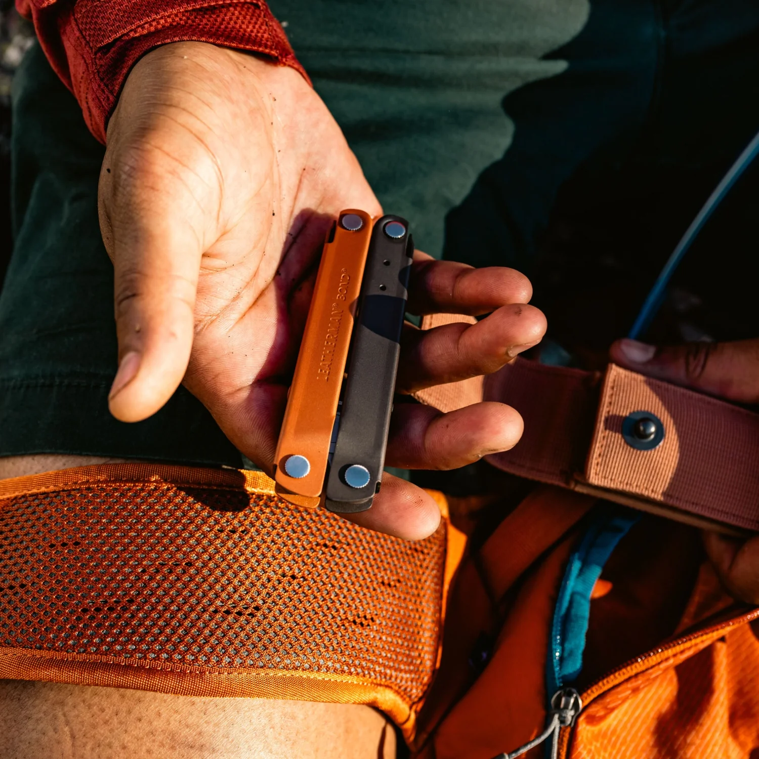 Срочно хватаем мультитул Leatherman на распродаже. У него 14 полезных инструментов из стали и компактный корпус