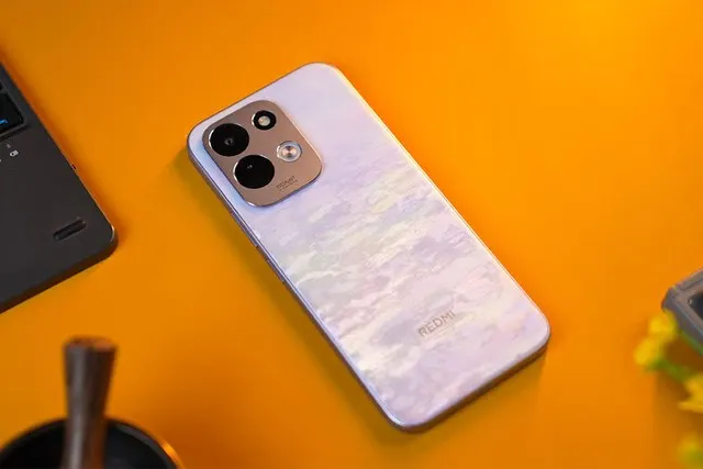 Свежий Xiaomi Redmi подешевел на Маркете. Стоит ли его брать?
