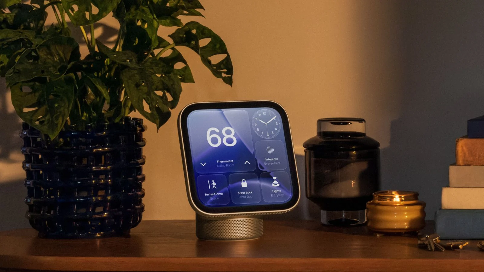 Apple выпустила умный экран HomeView. Зачем он нужен и сколько стоит?