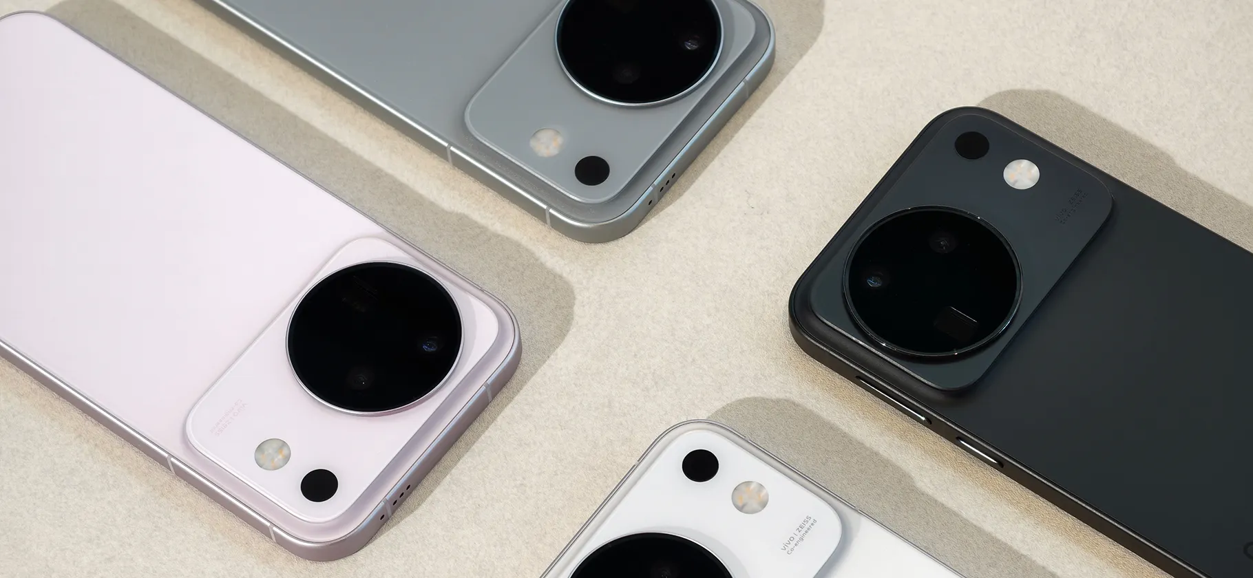 Смартфон Vivo X500
