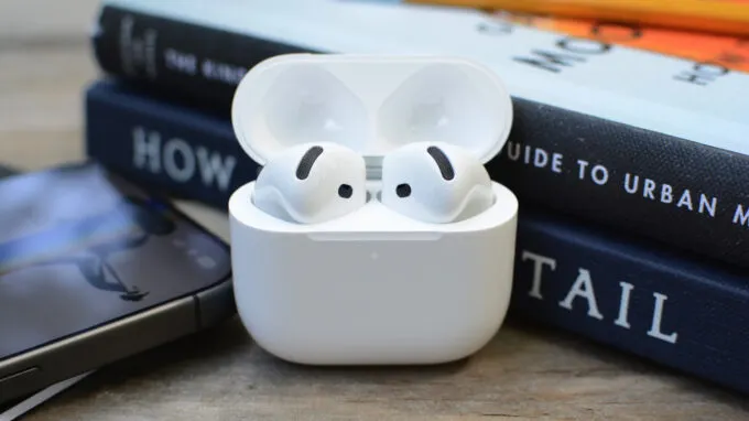 AirPods 5 Wireless Charging Case