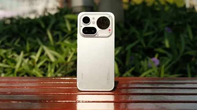 Nothing Phone (4a) Pro