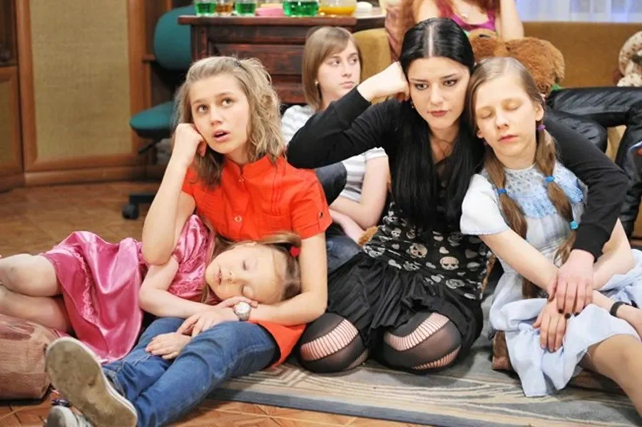 В «Папины дочки» вернется герой из оригинального сериала. Его добавили в новый сезон ситкома с 8,3 на «Кинопоиске»