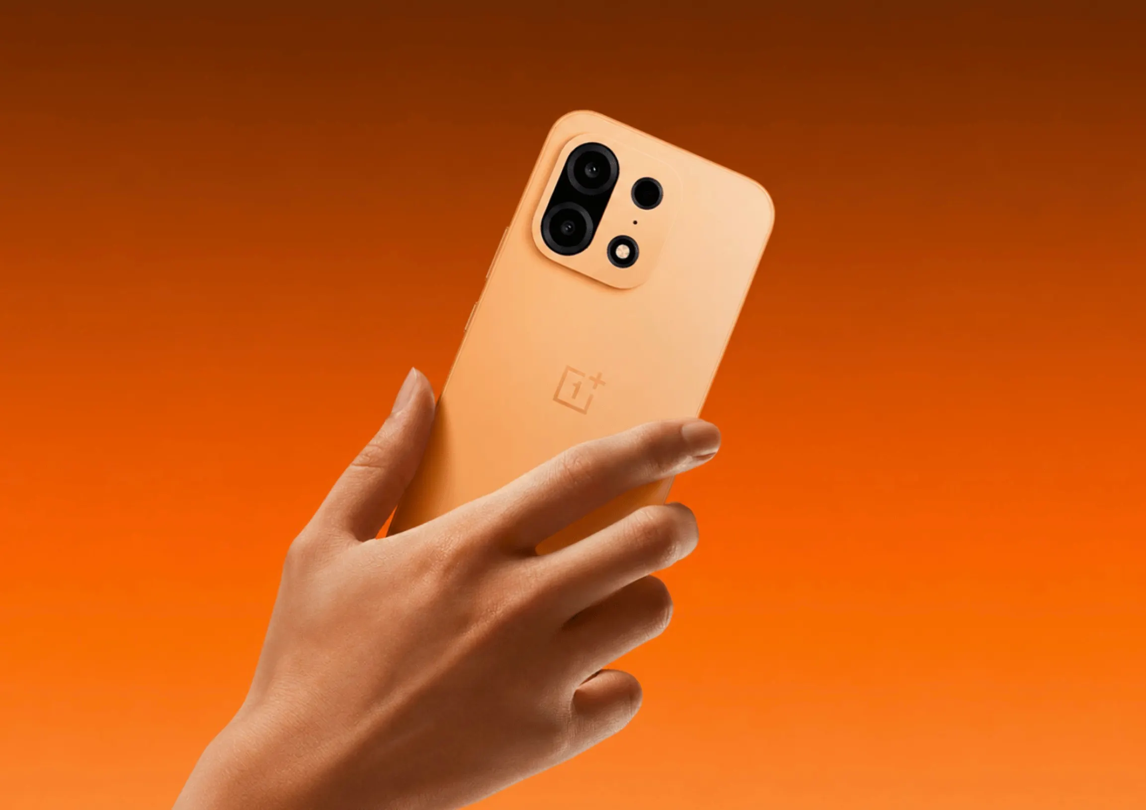 OnePlus готовит рекордно мощный смартфон для геймеров. У него мегаплавный экран и жирнючая батарея