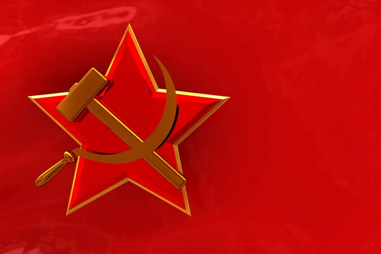 На флаге СССР были не только серп и молот. Самый свежий эффект Манделы